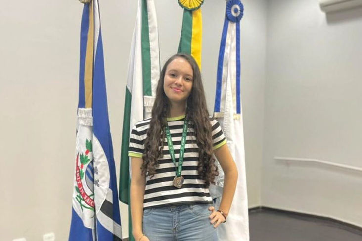 Foto da estudante Paula Eduarda de Lima